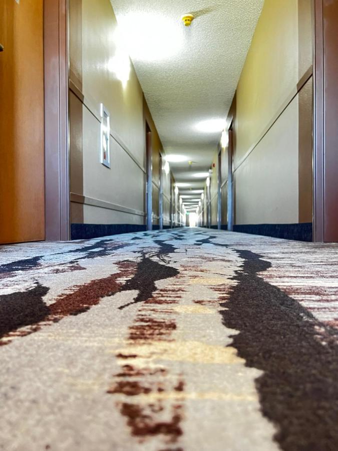 Designer Inn And Suites Toledo Extérieur photo