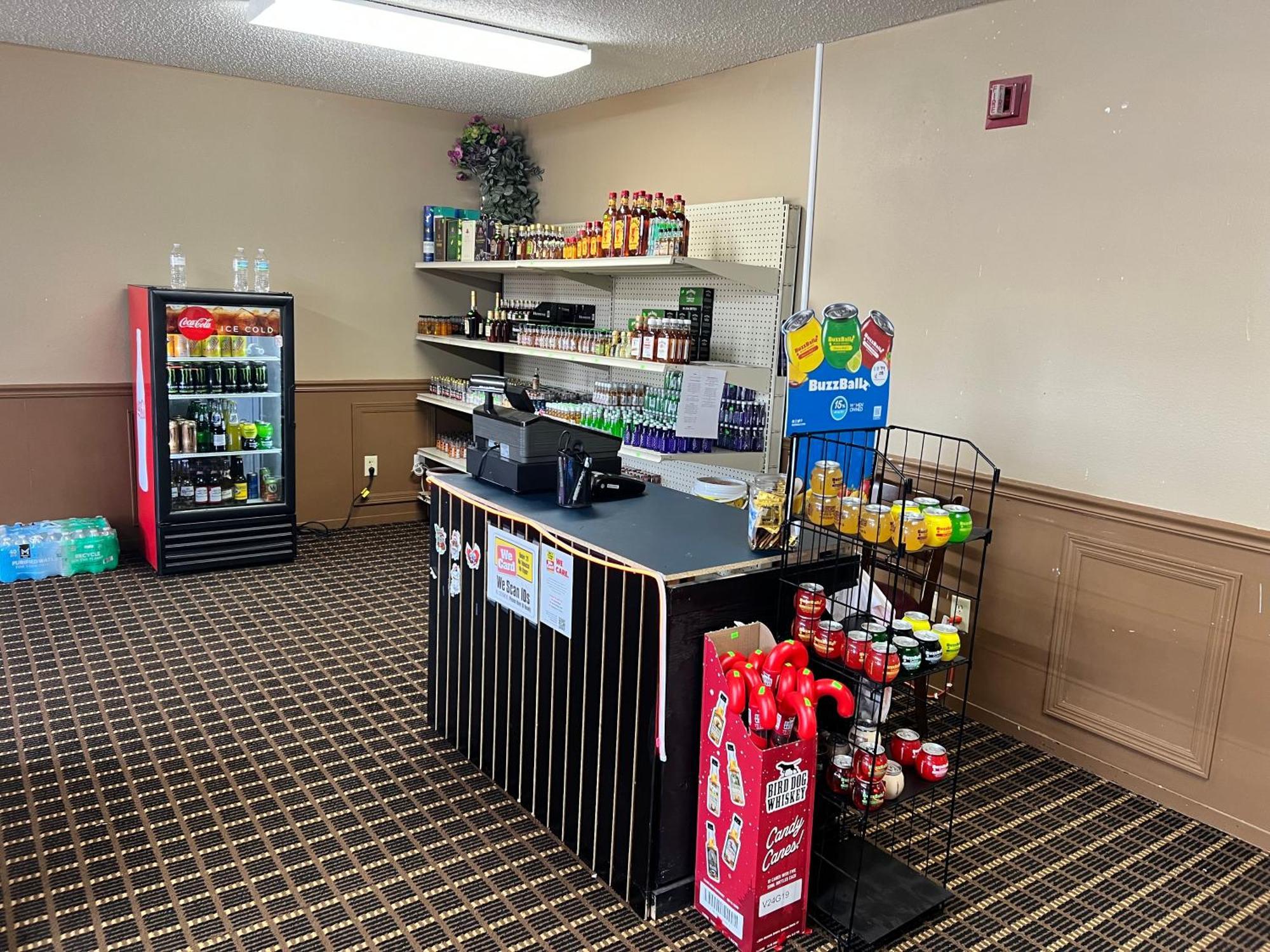 Designer Inn And Suites Toledo Extérieur photo